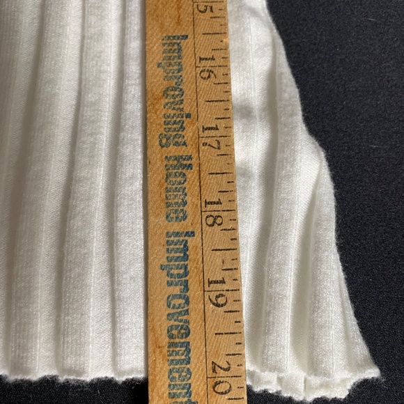 Peppermayo soft cream ribbed sweater sz S/M comfy cozy stretchy and soft - Picture 4 of 11